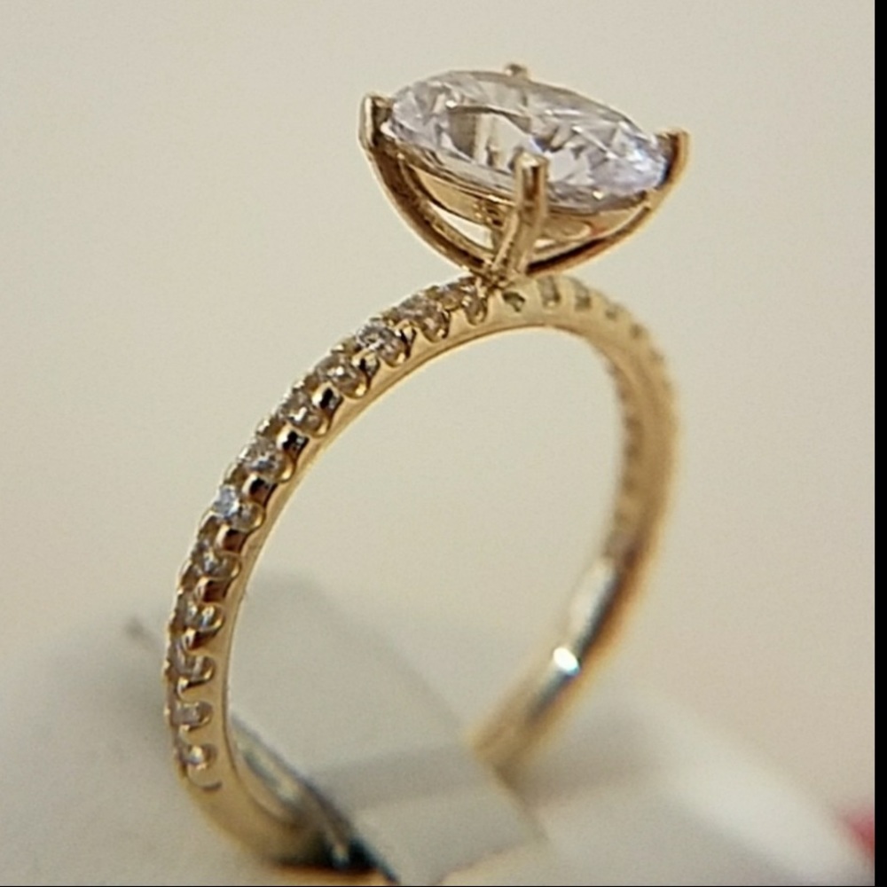 Dainty 14k Yellow Gold 3ct Oval Engagement Ring - Picture 8 of 9